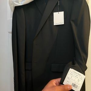 NWT Calvin Klein Suit NEVER WORN